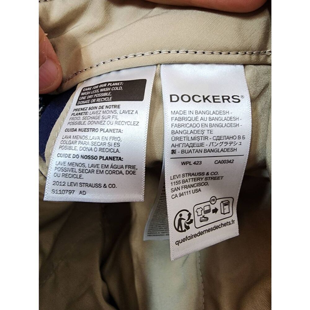 Dockers Men's Size 40x32 Navy Ultimate Chinos, Athletic Fit Stretch Straight Leg - Picture 12 of 15